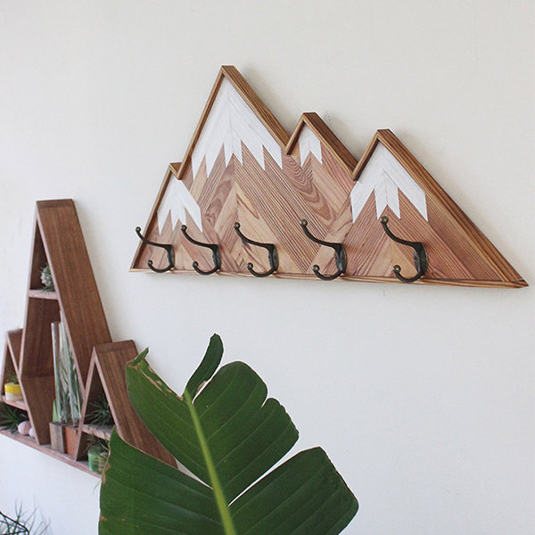 Creative Mountain Range Wall Hooks - Wood - Metal - White Snow-Capped  Design - ApolloBox