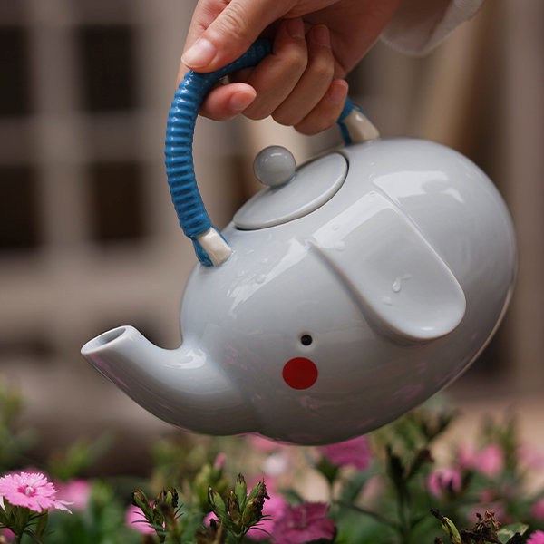 Smart Teapot - An Optimal Brewing Experience - 33.8 oz Capacity - ApolloBox