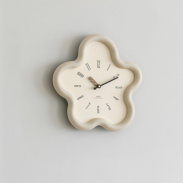 Creative Floral Wall Clock - Beige - Red - Green - Unique Timepiece