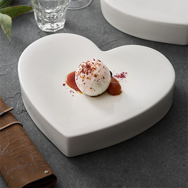 White Heart Shaped Dining Plate - Ceramic - Underglaze Coloring Process