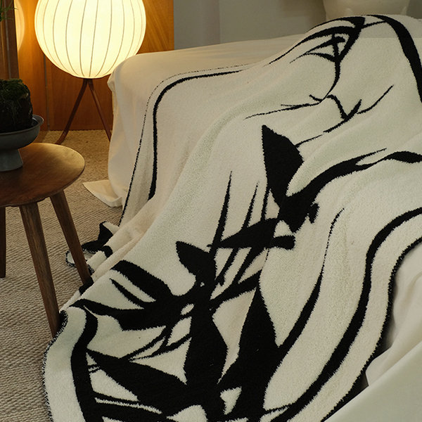Plush Bamboo Throw Blanket, Luxury & Ultra-comfy