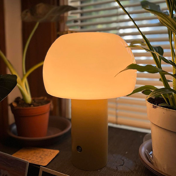 Mushroom Table Lamp - Black - Yellow - Green - White - For Ambient Lighting