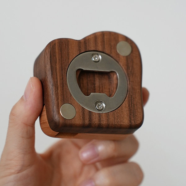 Fun Bottle Opener - Wood - Biscuit - Cheese - Practical - ApolloBox