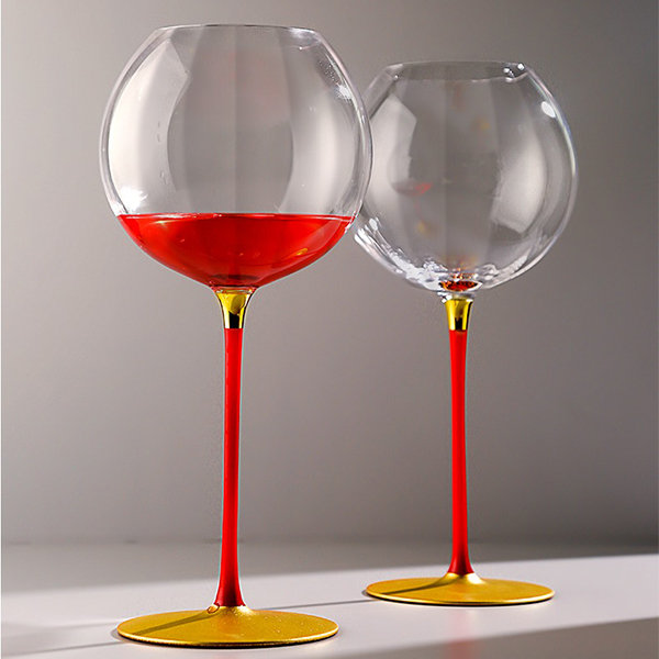 Elegant Wine Glass - ApolloBox