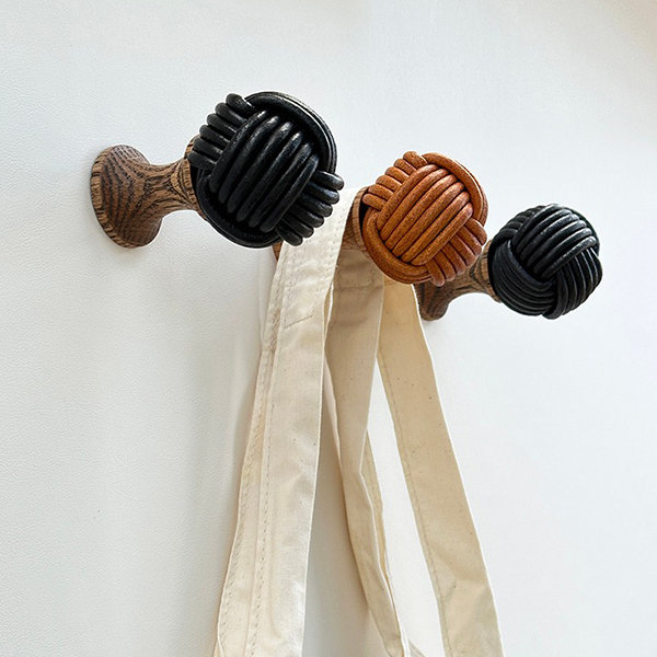 Leather Rope Coat Hook - Brown - Black - Versatile Home Accessory -  ApolloBox