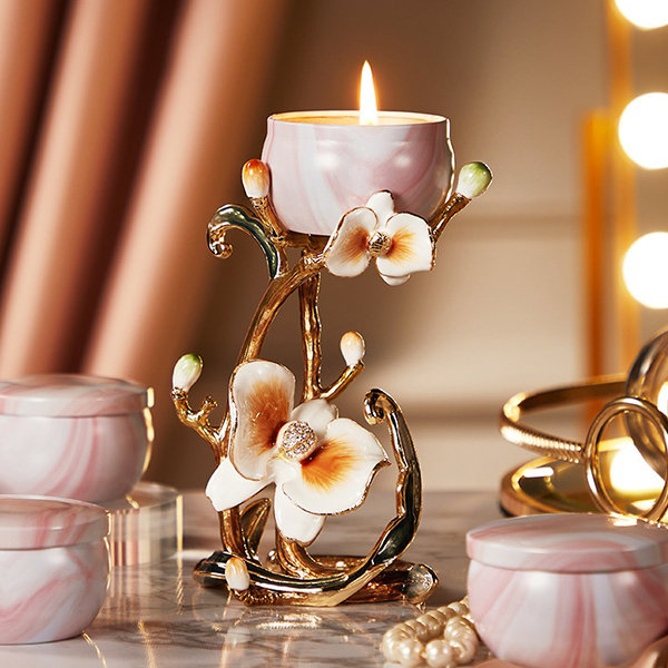 Uncover the Hidden Benefits of Scented Candle Gift