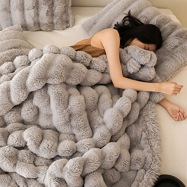 Persian Fleece Throw Blanket - Plush Striped Blanket - Cozy Warm from  Apollo Box