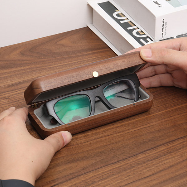 Magnetic cheap closure glasses