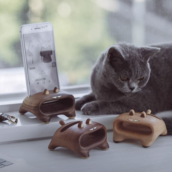 Wood Phone Stand for Crafting 