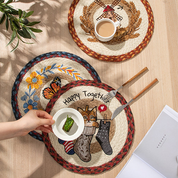 Elegant Placemats Round Design Insulation Pad Heat-Resistant