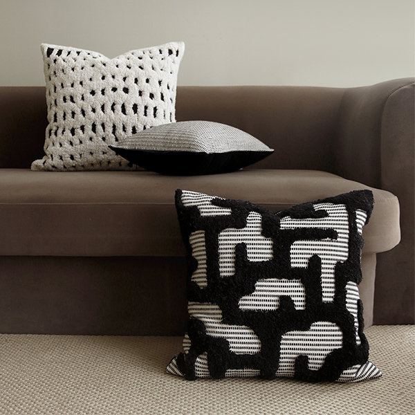 Black And White Embossed Pillowcase - Beige Stripe - Black Stripe - Soft And Comfortable