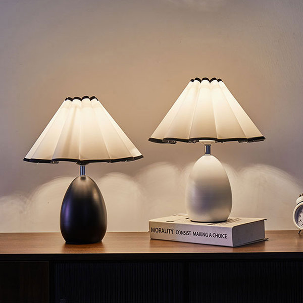 Country style bedside lamps hotsell